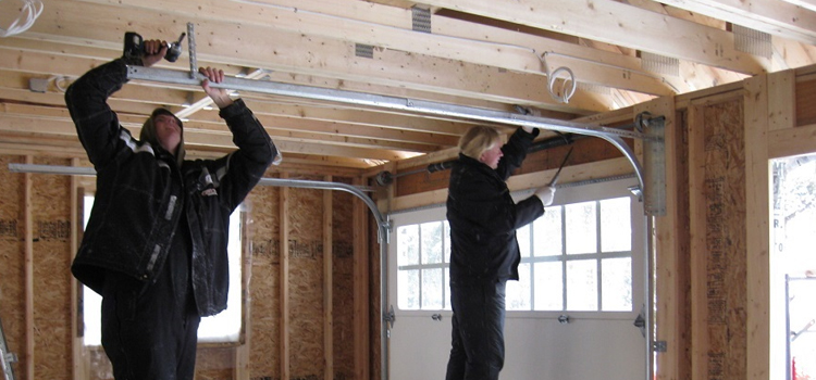 overhead garage door installation in Vanier